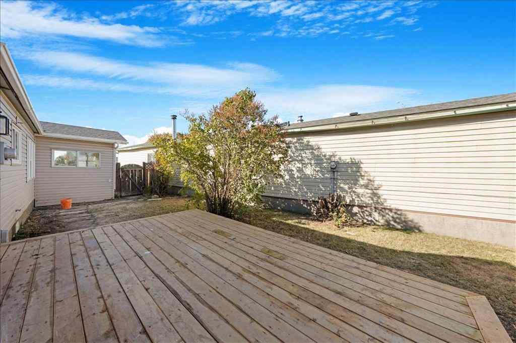 MLS® A2265036 - 210 Erin woods Circle SE in Erin Woods Calgary, Residential