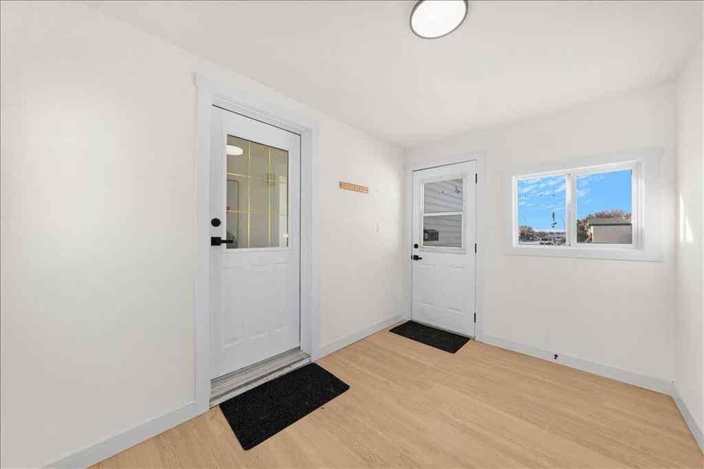 MLS® A2265036 - 210 Erin woods Circle SE in Erin Woods Calgary, Residential