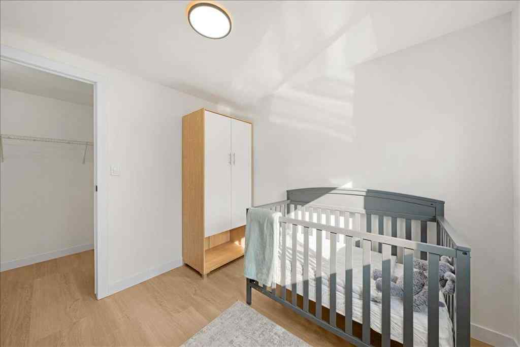 MLS® A2265036 - 210 Erin woods Circle SE in Erin Woods Calgary, Residential