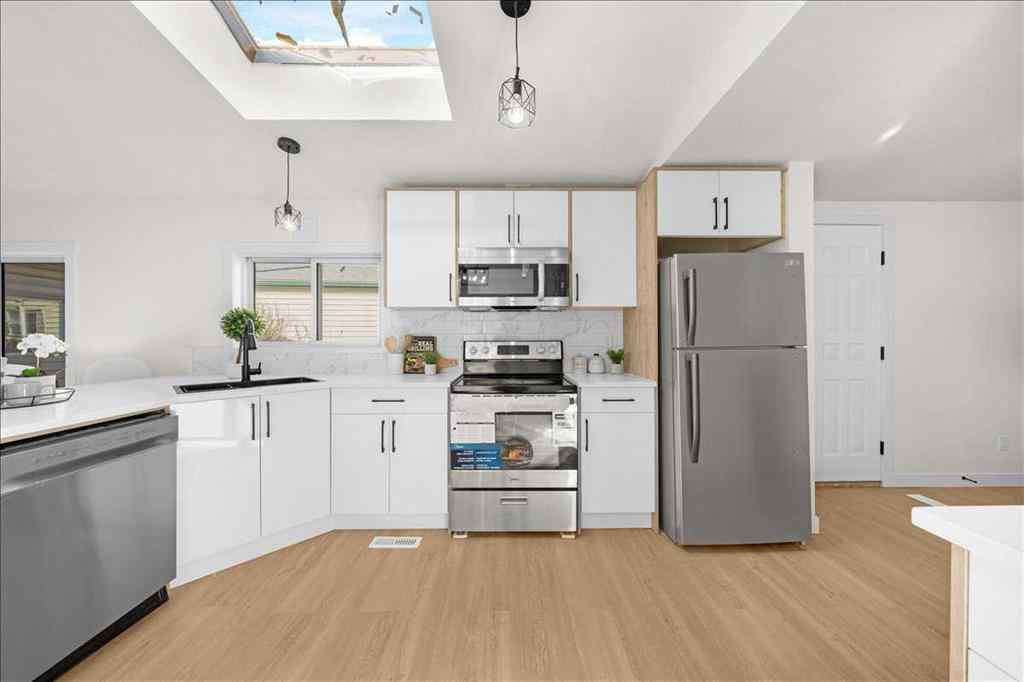 MLS® A2265036 - 210 Erin woods Circle SE in Erin Woods Calgary, Residential