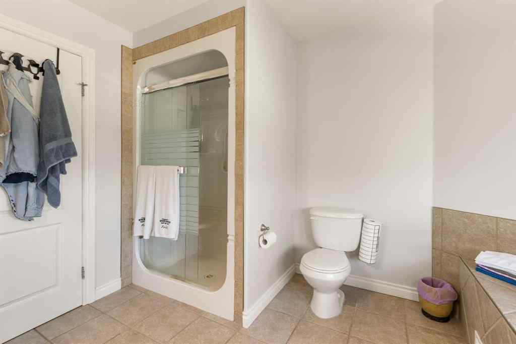 MLS® A2265038 - 3905 44A Avenue  in Drayton Valley Drayton Valley, Residential