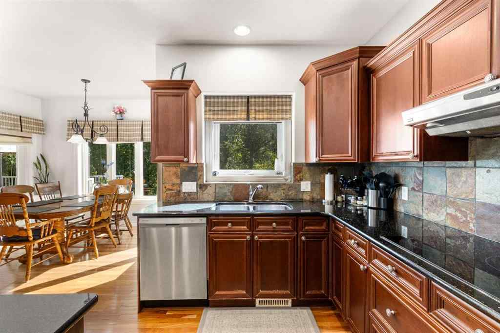 MLS® A2265038 - 3905 44A Avenue  in Drayton Valley Drayton Valley, Residential