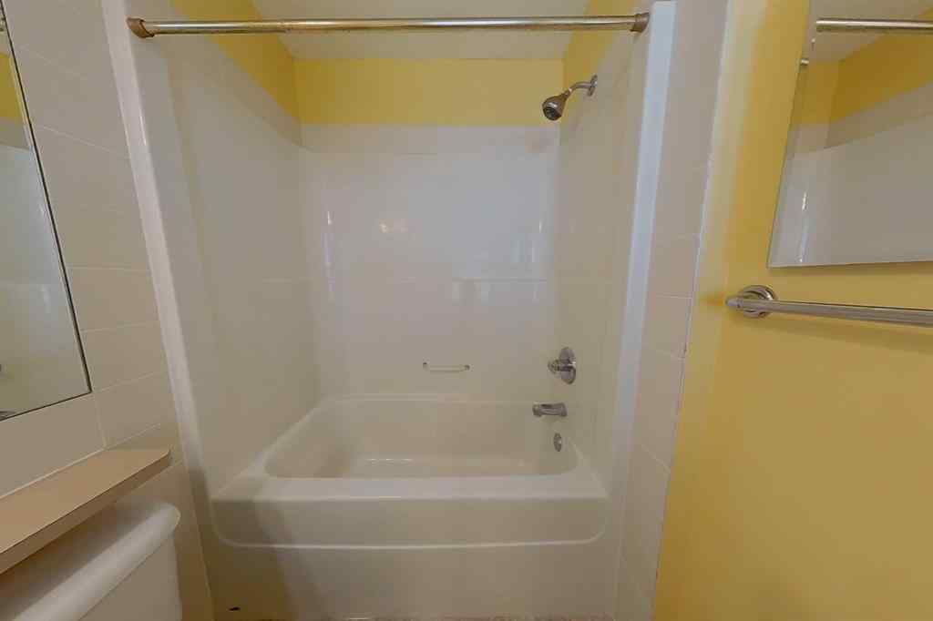 MLS® A2265039 - Unit #4 295 Blackfoot Road W in Indian Battle Heights Lethbridge, Residential