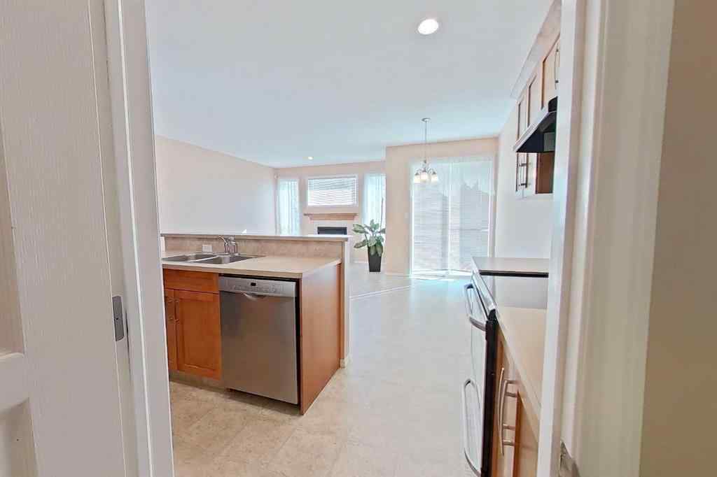 MLS® A2265039 - Unit #4 295 Blackfoot Road W in Indian Battle Heights Lethbridge, Residential