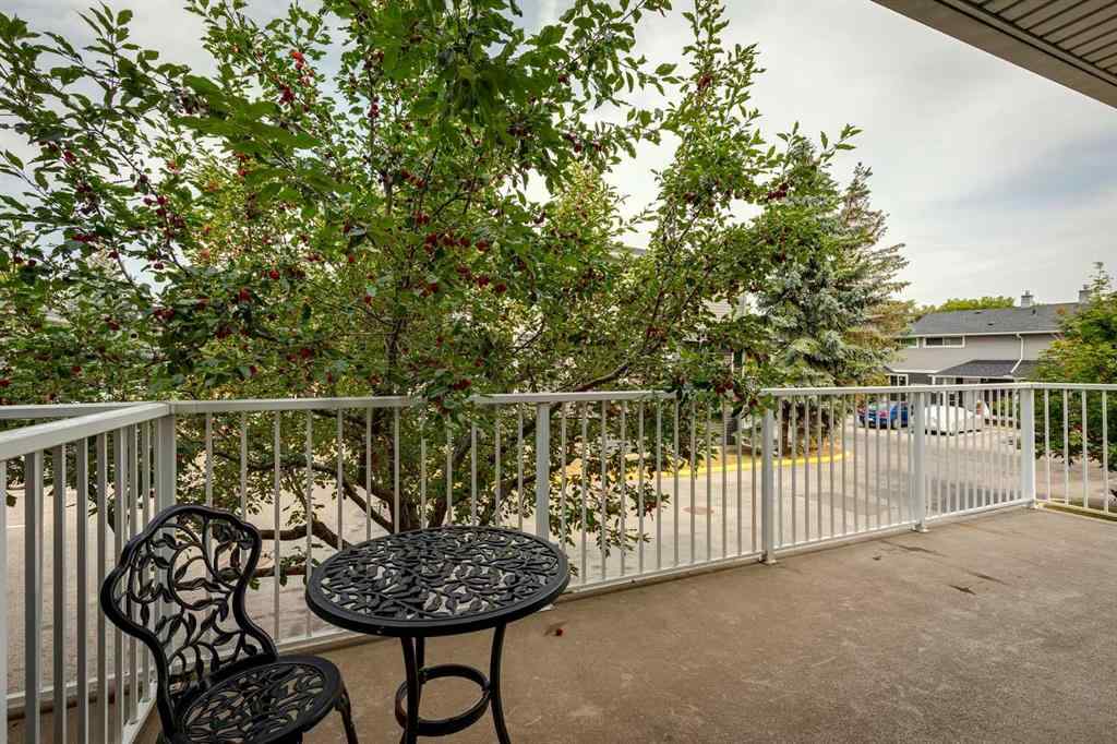 MLS® A2265042 - 396 Regal Park NE in Renfrew Calgary, Residential