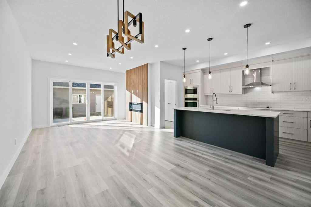 MLS® A2265043 - 2217 42 Street SE in Forest Lawn Calgary, Residential