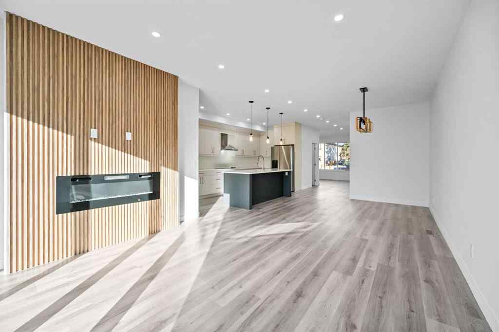 MLS® A2265043 - 2217 42 Street SE in Forest Lawn Calgary, Residential