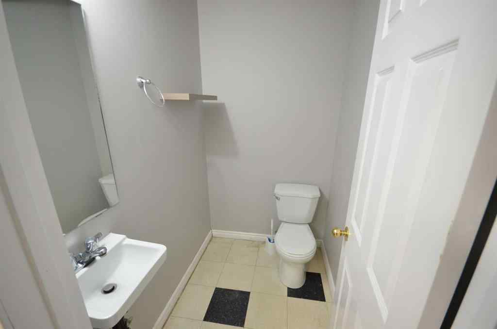 MLS® A2265053 - Unit #106 4 Cuendet Industrial Way  in Cuendet Industrial Park Sylvan Lake, Commercial