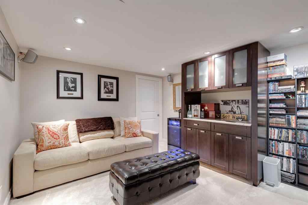 MLS® A2265055 - 3841 Point Mckay Road NW in Point McKay Calgary, Residential