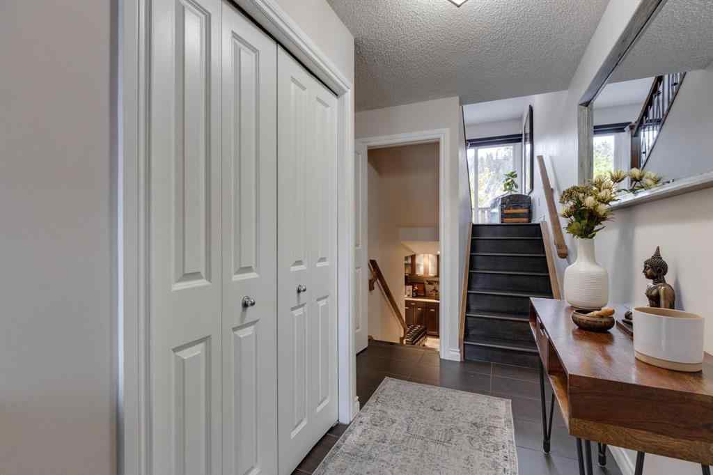 MLS® A2265055 - 3841 Point Mckay Road NW in Point McKay Calgary, Residential