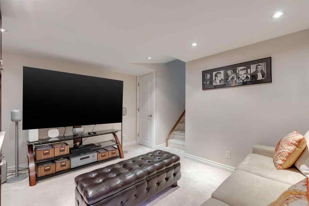 MLS® A2265055 - 3841 Point Mckay Road NW in Point McKay Calgary, Residential