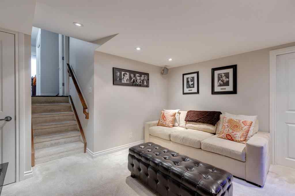 MLS® A2265055 - 3841 Point Mckay Road NW in Point McKay Calgary, Residential