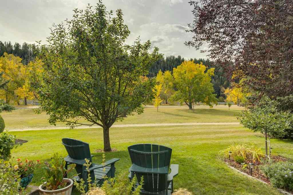 MLS® A2265055 - 3841 Point Mckay Road NW in Point McKay Calgary, Residential