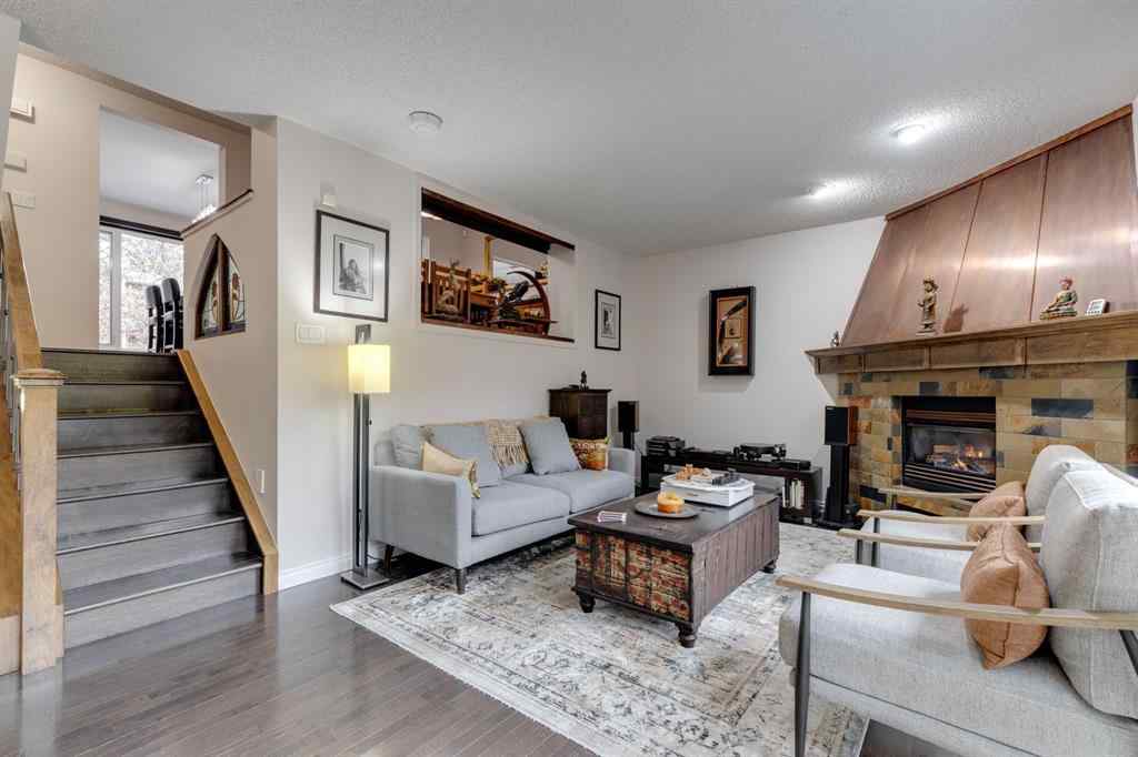 MLS® A2265055 - 3841 Point Mckay Road NW in Point McKay Calgary, Residential