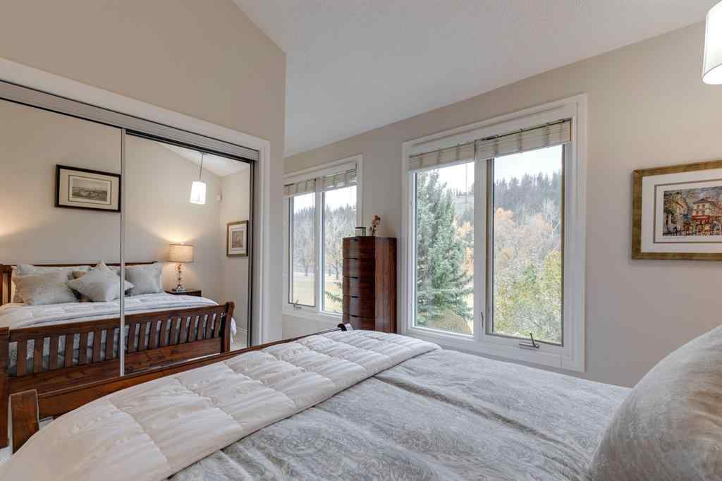 MLS® A2265055 - 3841 Point Mckay Road NW in Point McKay Calgary, Residential