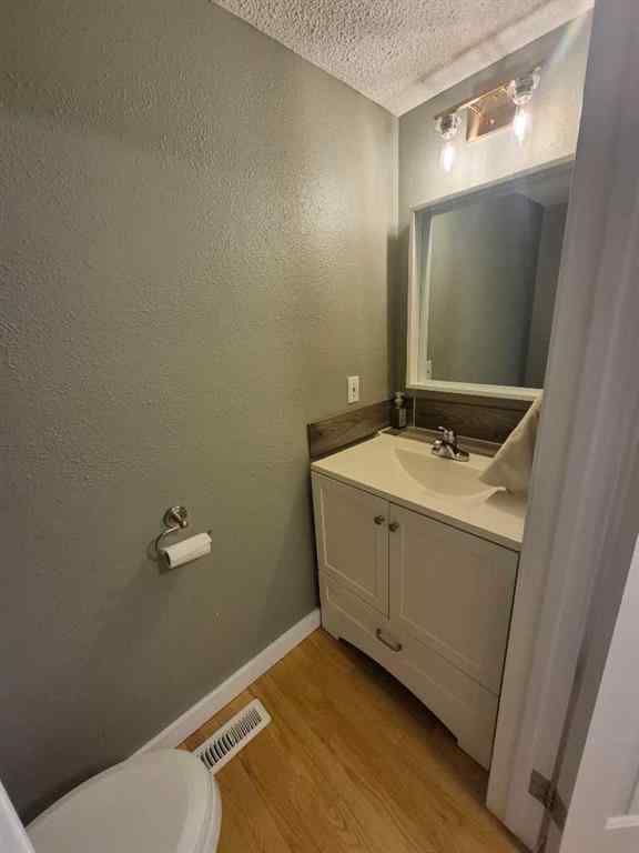 MLS® A2265057 - Unit #1 20 Laval Boulevard W in Varsity Village Lethbridge, Rental