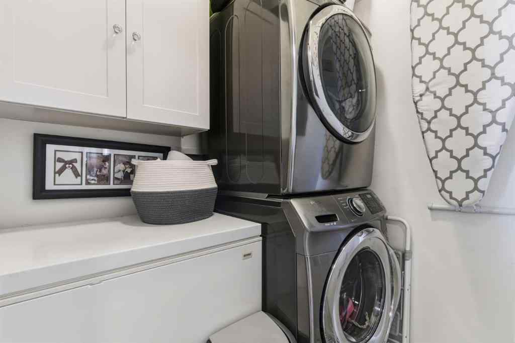 MLS® A2265064 - Unit #404 881 15 Avenue SW in Beltline Calgary, Residential