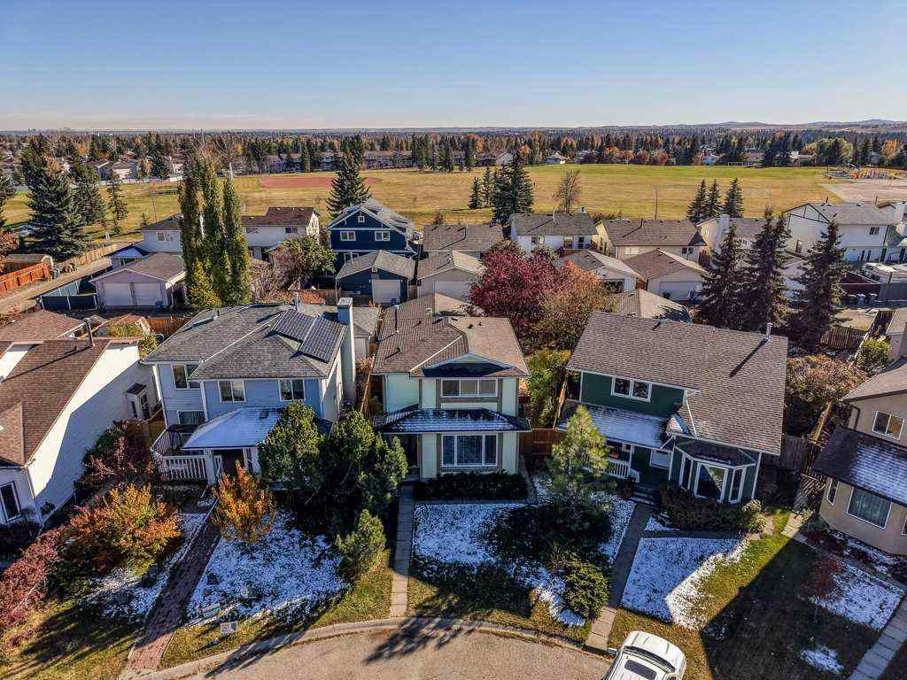 MLS® A2265065 - 108 Woodborough Crescent SW in Woodbine Calgary, Residential