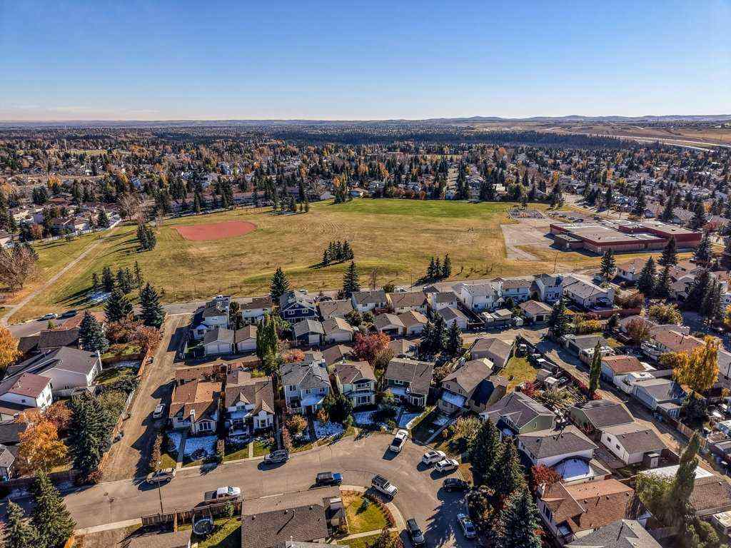 MLS® A2265065 - 108 Woodborough Crescent SW in Woodbine Calgary, Residential