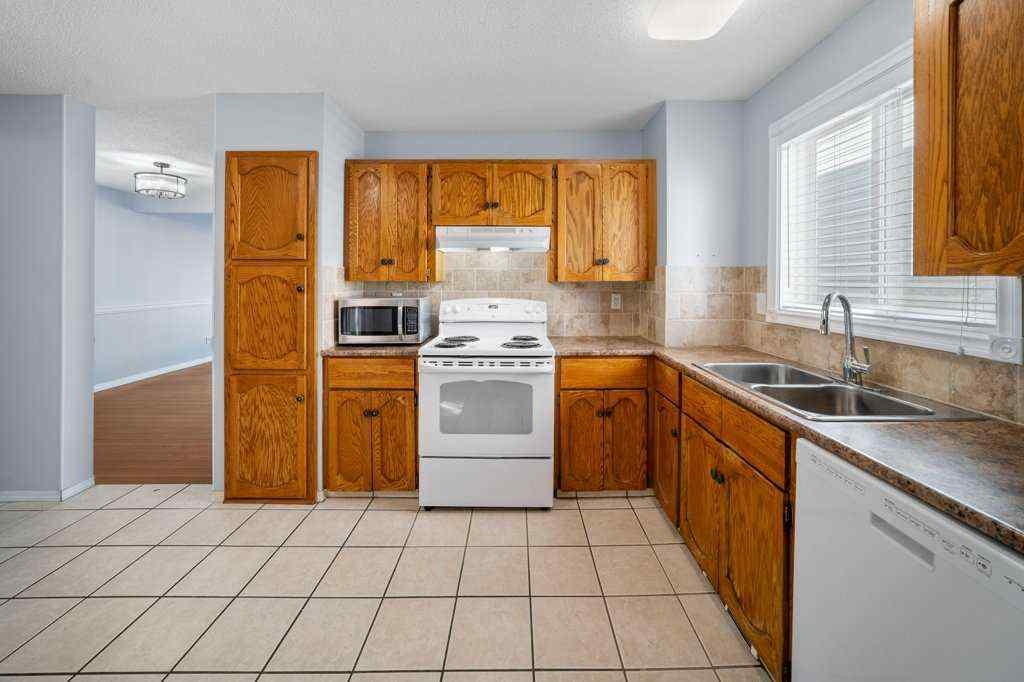 MLS® A2265065 - 108 Woodborough Crescent SW in Woodbine Calgary, Residential