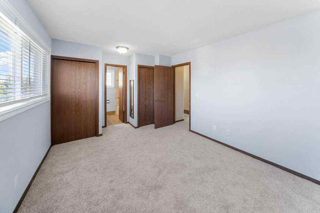 MLS® A2265065 - 108 Woodborough Crescent SW in Woodbine Calgary, Residential