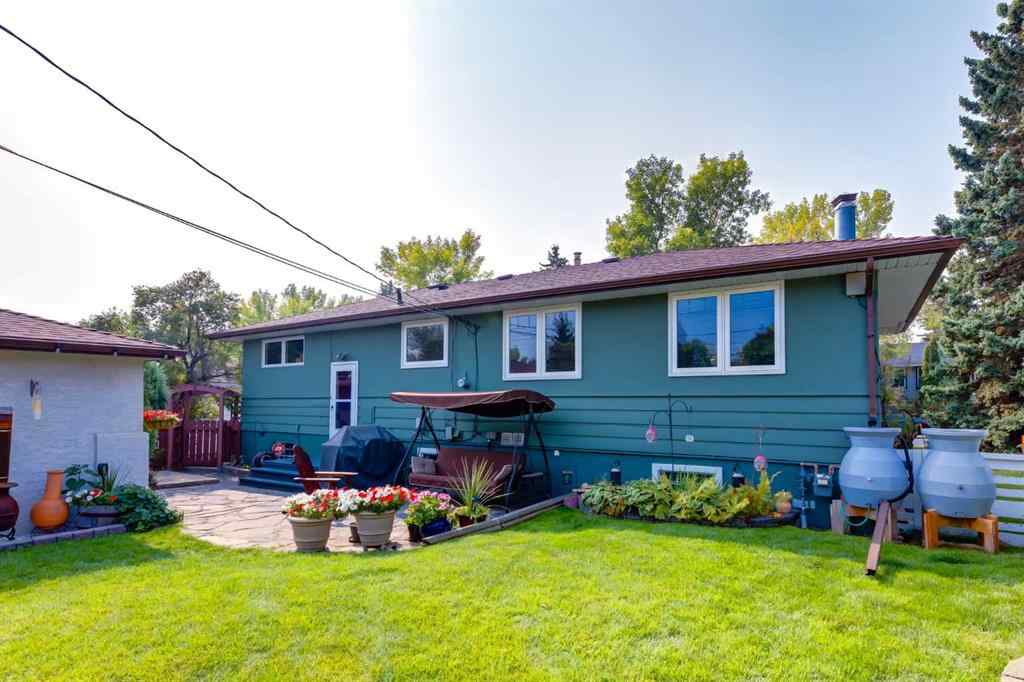 MLS® A2265066 - 48 Chancellor Way NW in Cambrian Heights Calgary, Residential