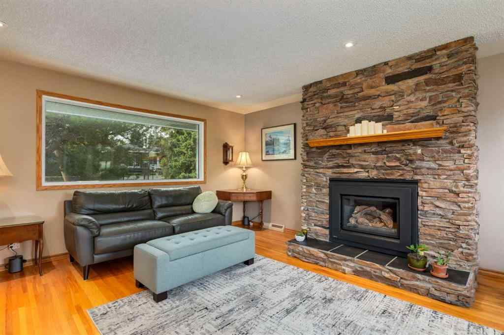 MLS® A2265066 - 48 Chancellor Way NW in Cambrian Heights Calgary, Residential