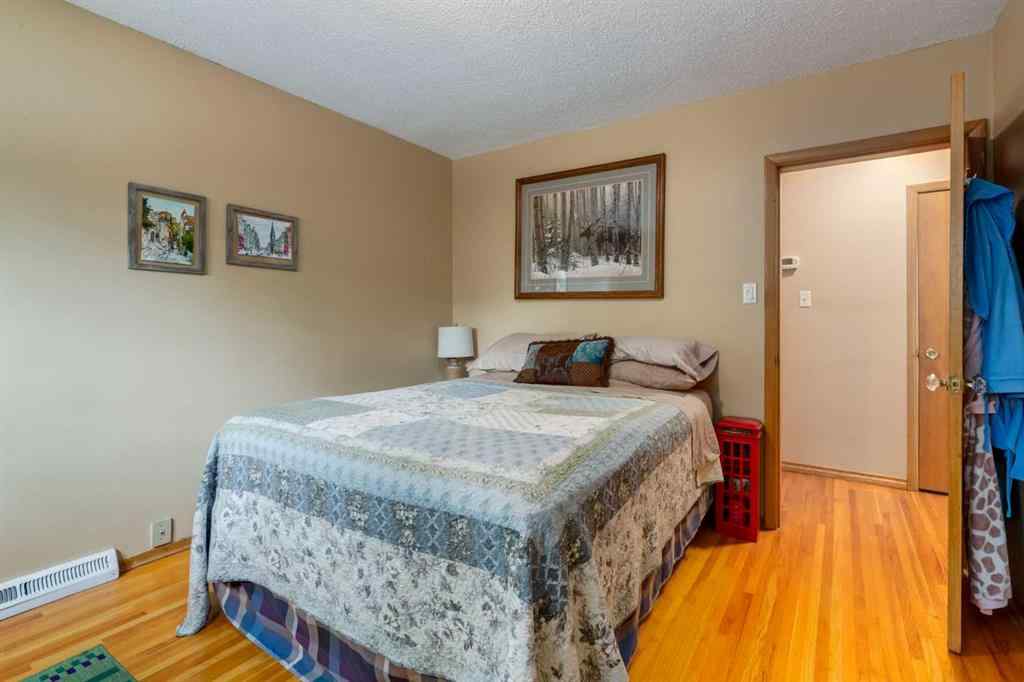 MLS® A2265066 - 48 Chancellor Way NW in Cambrian Heights Calgary, Residential