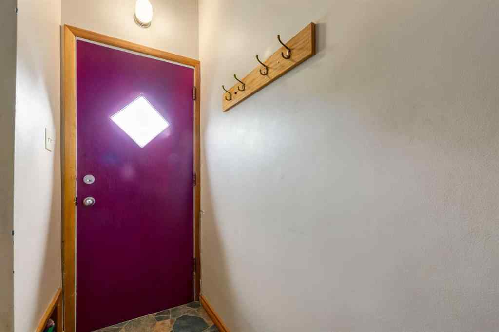 MLS® A2265066 - 48 Chancellor Way NW in Cambrian Heights Calgary, Residential