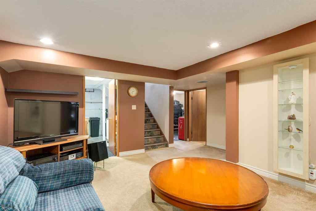 MLS® A2265066 - 48 Chancellor Way NW in Cambrian Heights Calgary, Residential