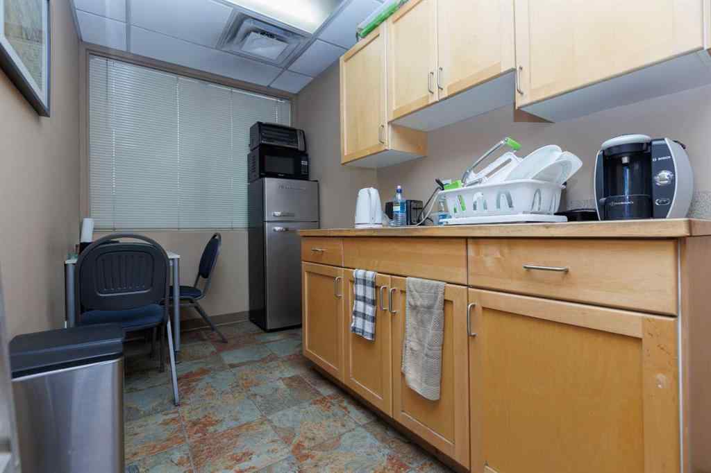 MLS® A2265072 - Unit #1 8121 49 Avenue Close  in Northlands Industrial Park Red Deer, Commercial