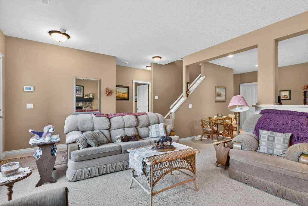 MLS® A2265075 - 132 Hillcrest Boulevard  in Hillview Estates Strathmore, Residential