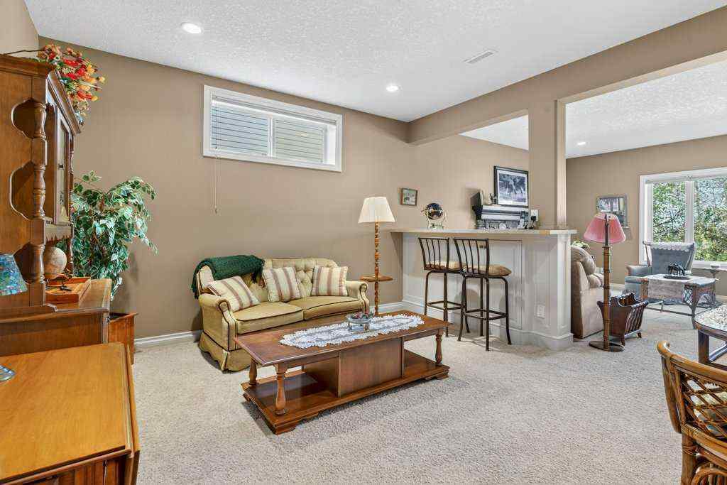 MLS® A2265075 - 132 Hillcrest Boulevard  in Hillview Estates Strathmore, Residential