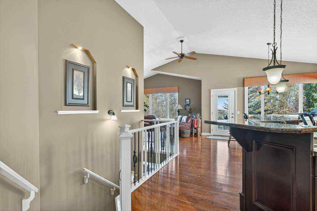 MLS® A2265075 - 132 Hillcrest Boulevard  in Hillview Estates Strathmore, Residential