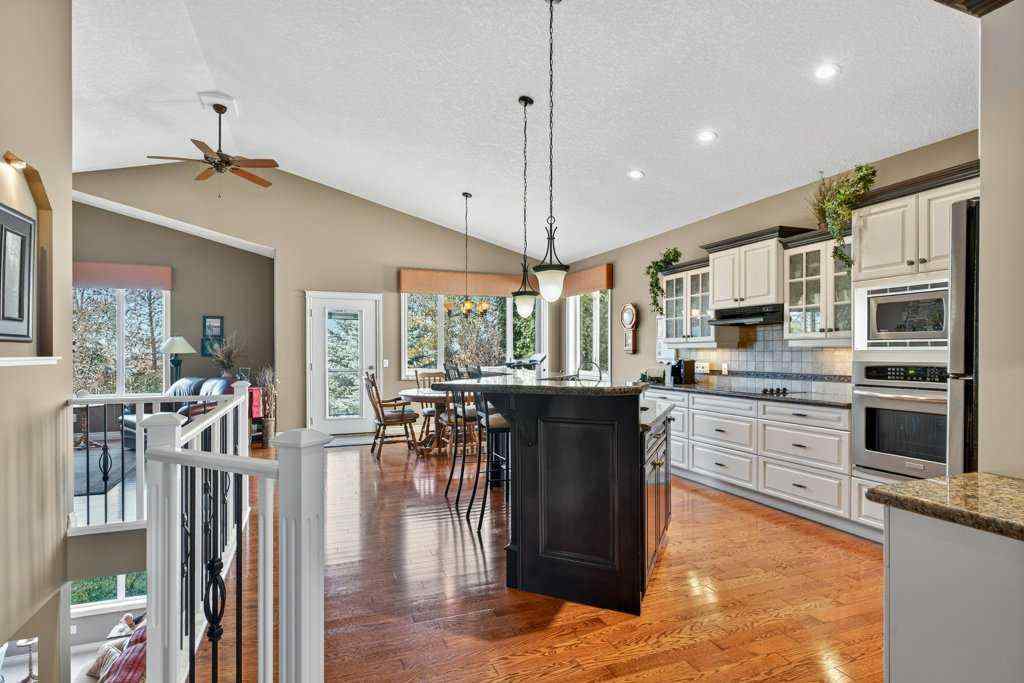 MLS® A2265075 - 132 Hillcrest Boulevard  in Hillview Estates Strathmore, Residential