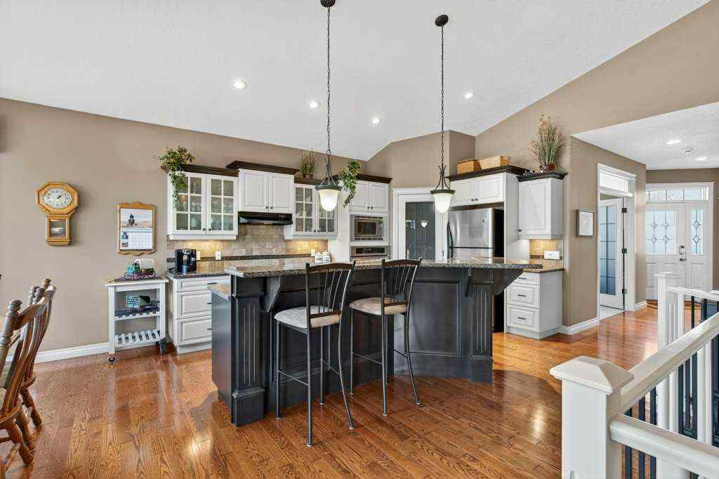 MLS® A2265075 - 132 Hillcrest Boulevard  in Hillview Estates Strathmore, Residential