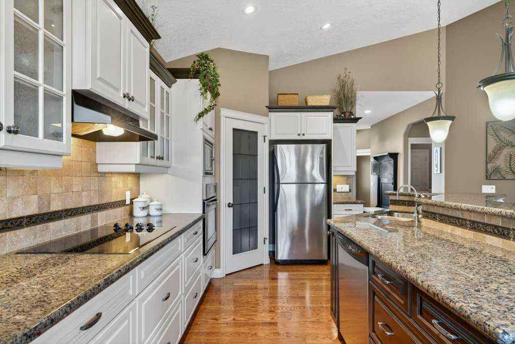 MLS® A2265075 - 132 Hillcrest Boulevard  in Hillview Estates Strathmore, Residential