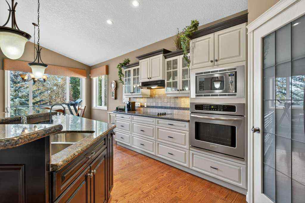 MLS® A2265075 - 132 Hillcrest Boulevard  in Hillview Estates Strathmore, Residential