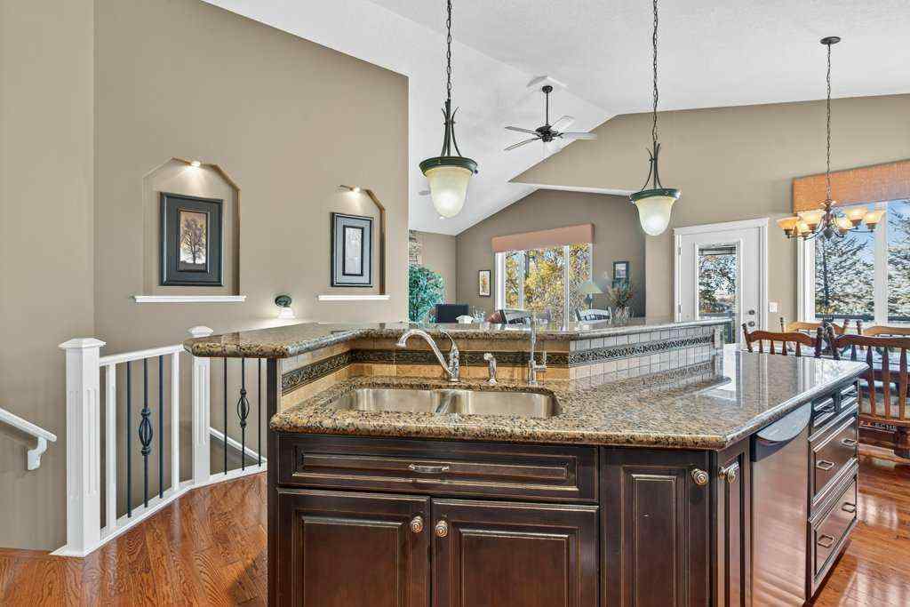 MLS® A2265075 - 132 Hillcrest Boulevard  in Hillview Estates Strathmore, Residential