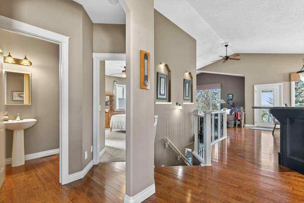 MLS® A2265075 - 132 Hillcrest Boulevard  in Hillview Estates Strathmore, Residential