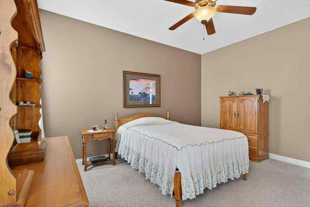 MLS® A2265075 - 132 Hillcrest Boulevard  in Hillview Estates Strathmore, Residential