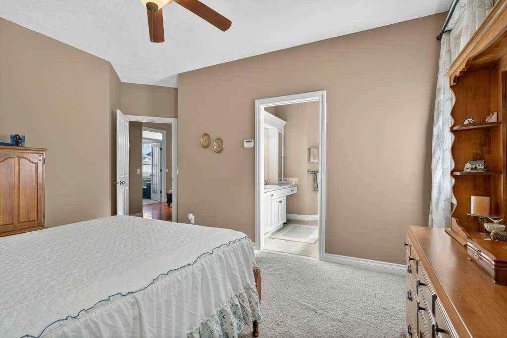 MLS® A2265075 - 132 Hillcrest Boulevard  in Hillview Estates Strathmore, Residential