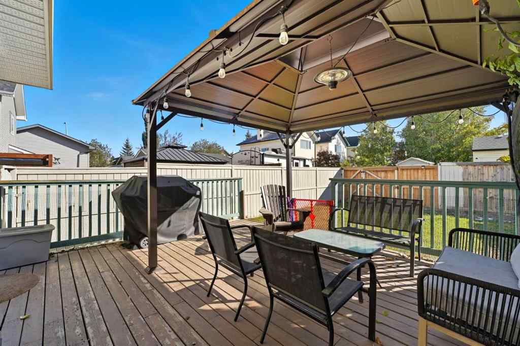 MLS® A2265076 - 23 Cramond Circle SE in Cranston Calgary, Residential