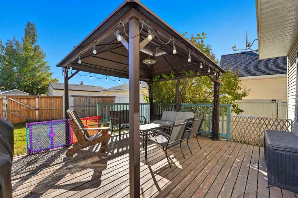 MLS® A2265076 - 23 Cramond Circle SE in Cranston Calgary, Residential