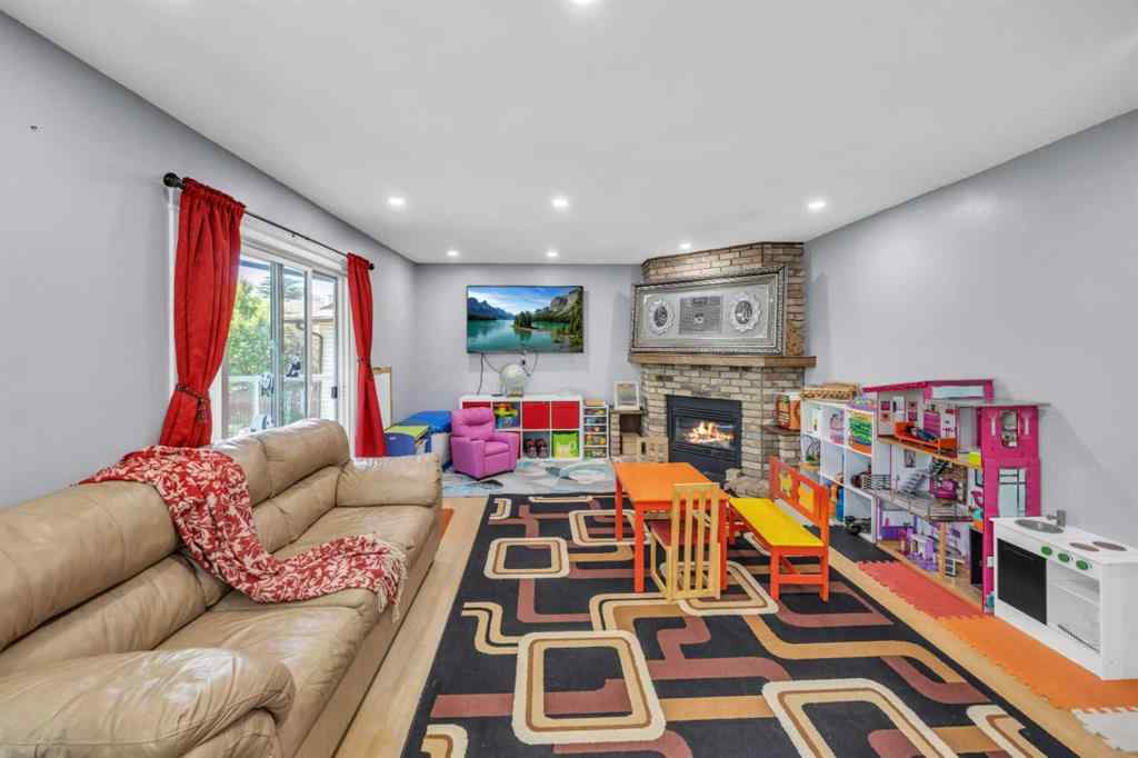 MLS® A2265078 - 303 Ranchridge Bay NW in Ranchlands Calgary, Residential