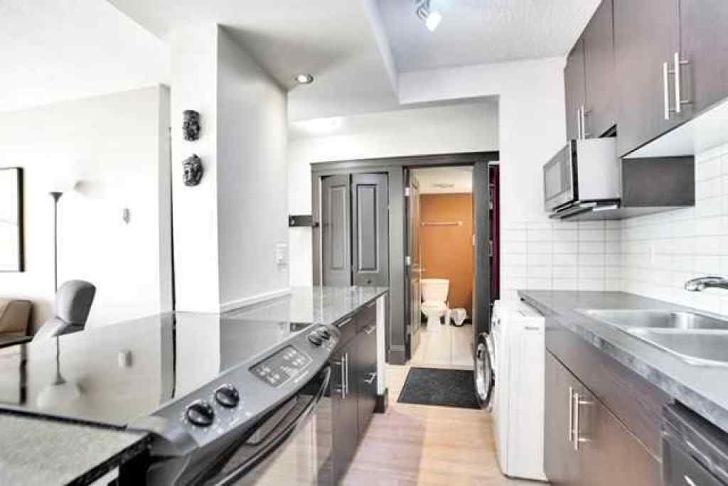 MLS® A2265081 - Unit #405 501 57 Avenue SW in Windsor Park Calgary, Residential