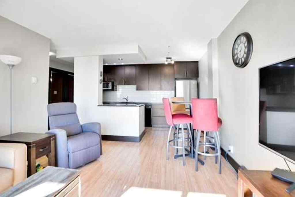 MLS® A2265081 - Unit #405 501 57 Avenue SW in Windsor Park Calgary, Residential