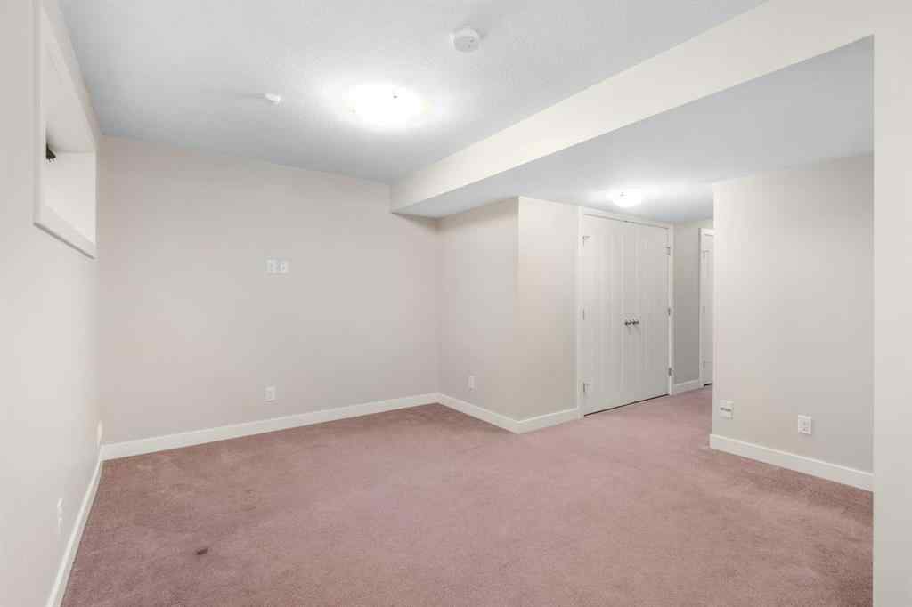 MLS&reg; # A2265084 - 431 quarry Villas SE in Douglasdale/Glen Calgary, Residential Open Houses