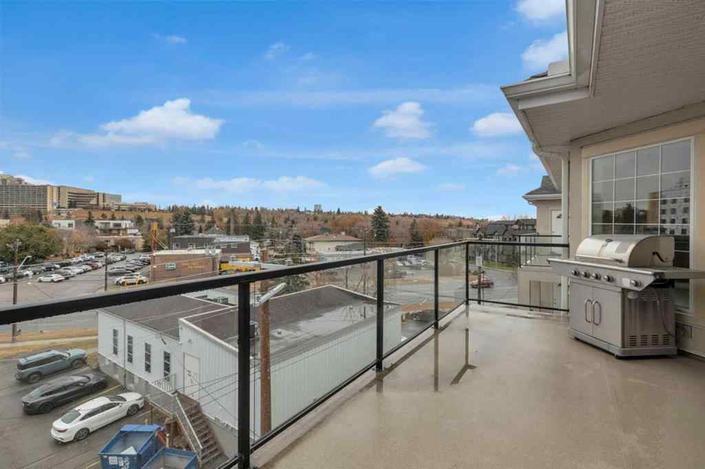 MLS® A2265086 - Unit #407 3412 Parkdale Boulevard NW in Parkdale Calgary, Residential