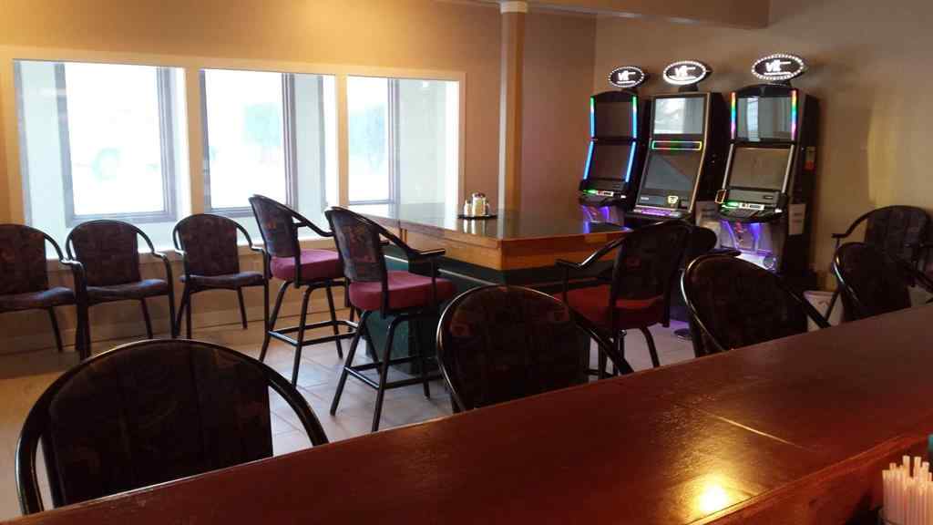 MLS® A2265088 - 519 2 Avenue W in Hanna Hanna, Commercial